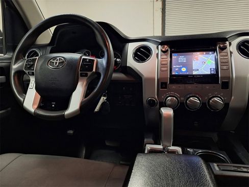 Used 2017 Toyota Tundra SR5 image 11