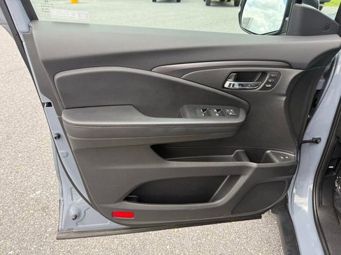 Used 2022 Honda Pilot Special Edition image 11
