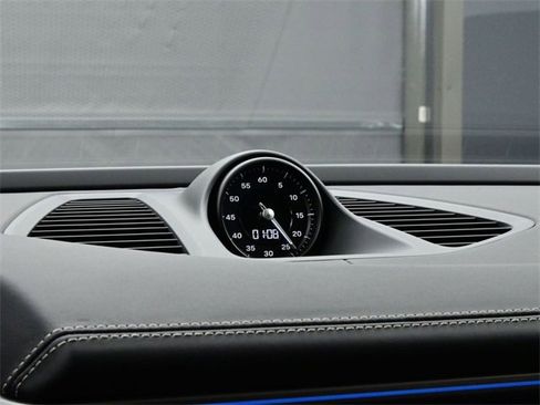 New 2025 Porsche Macan 4S Electric image 12