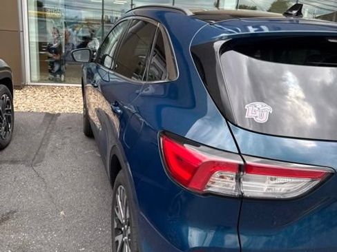 Used 2020 Ford Escape Titanium AWD/4WD image 2