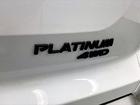New 2025 Nissan Pathfinder Platinum image 18