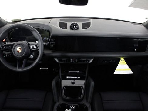 New 2026 Porsche Cayenne GTS image 11