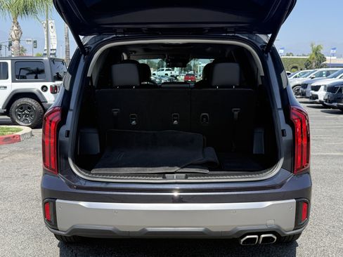 Used 2025 Kia Telluride S image 10