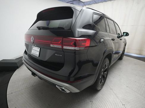 Used 2026 Volkswagen Atlas Peak Edition AWD/4WD image 13