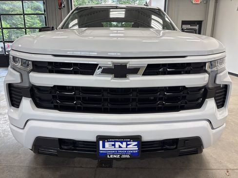Used 2024 Chevrolet Silverado 1500 RST w/ Z71 Off-Road Package AWD/4WD image 3