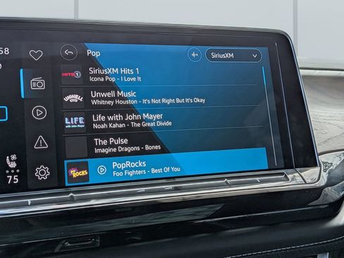 Used 2025 Volkswagen Atlas SE image 21