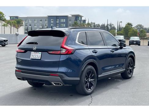 Used 2025 Honda CR-V Sport-L image 6