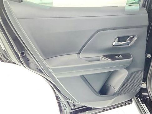 Certified 2026 Nissan Kicks SV FWD image 21