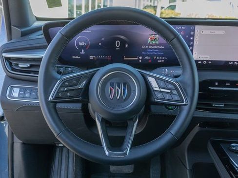 Used 2025 Buick Enclave Preferred image 17