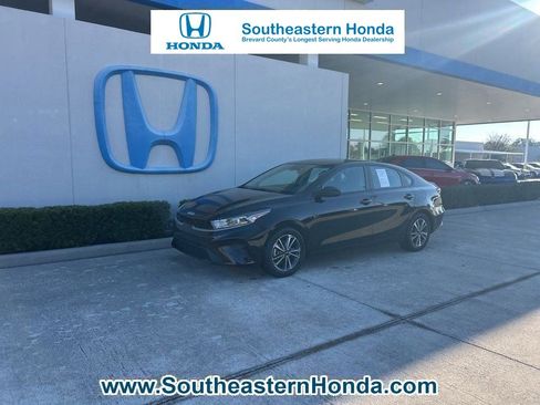 Used 2024 Kia Forte LXS image 1