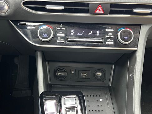 Certified 2023 Hyundai Sonata Limited w/ Cargo Package image 34