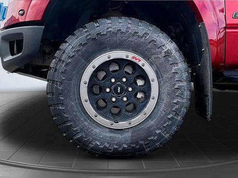 Used 2014 Ford F150 Raptor w/ Equipment Group 801A Luxury AWD/4WD image 40