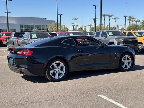 Certified 2019 Chevrolet Camaro LT w/ Technology Package image 6