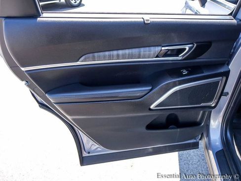 Used 2024 Kia Telluride EX FWD image 25