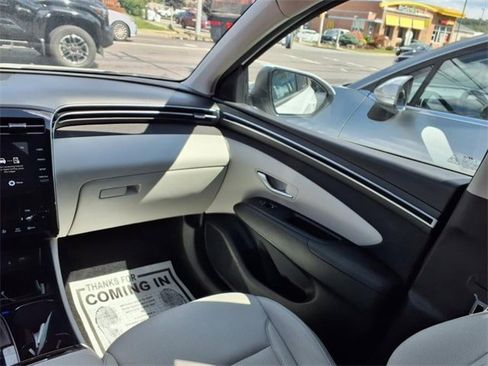 Used 2023 Hyundai Tucson SEL w/ Convenience Package image 13