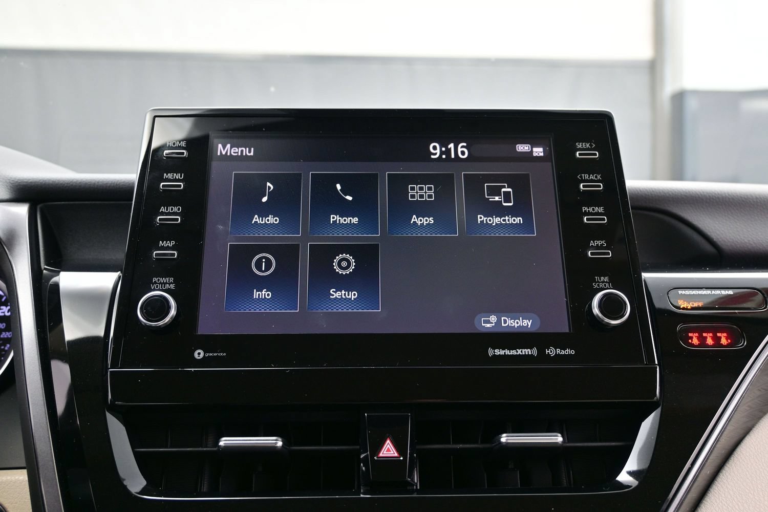 Used 2021 Toyota Camry XLE AWD/4WD image 18
