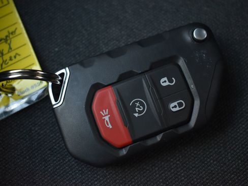 Used 2026 Jeep Wrangler Unlimited Sport AWD/4WD image 34