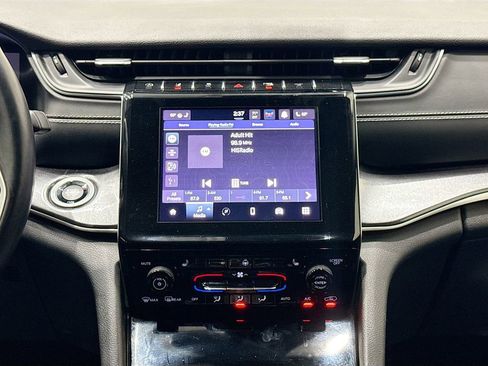 Used 2021 Jeep Grand Cherokee L Laredo w/ Luxury Tech Group I image 25