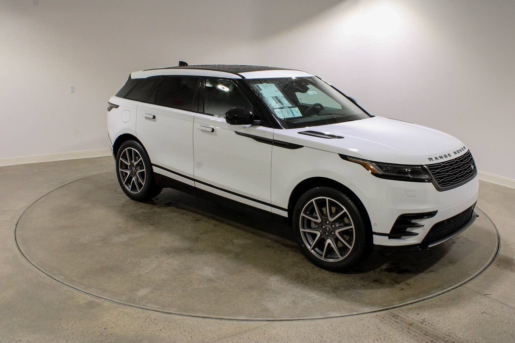 Certified 2026 Land Rover Range Rover Velar Dynamic SE AWD/4WD image 7