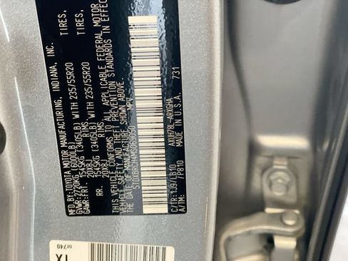 Used 2021 Toyota Highlander Limited AWD/4WD image 28