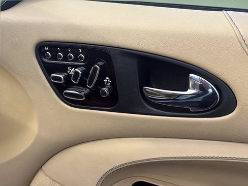 Used 2015 Jaguar XK Convertible RWD image 29