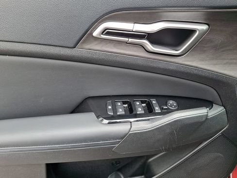 Used 2023 Kia Sportage X-Line w/ X-Line Premium Package AWD/4WD image 12