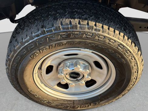 Used 2025 Ford F350 XL AWD/4WD image 12