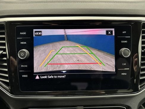 Used 2022 Volkswagen Atlas SE image 9