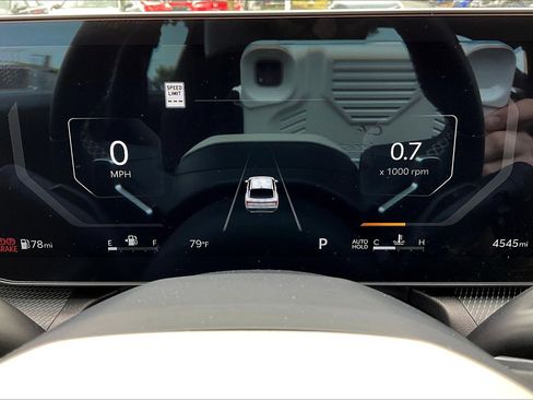 Used 2025 Kia K4 GT-Line w/ GT-Line Premium Package FWD image 13