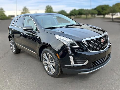 New 2025 Cadillac XT5 Premium Luxury image 1