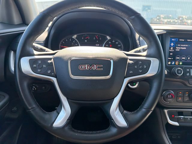 Used 2024 GMC Terrain SLT AWD/4WD image 17