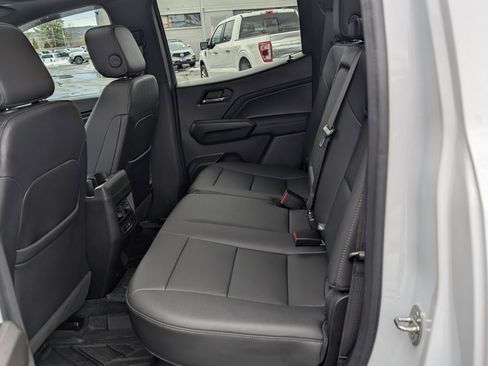 Used 2023 GMC Canyon Elevation w/ Elevation Premium Package image 15