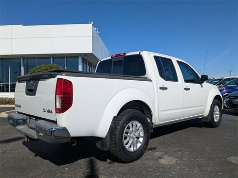 Used 2016 Nissan Frontier SV w/ SV Value Truck Package image 4