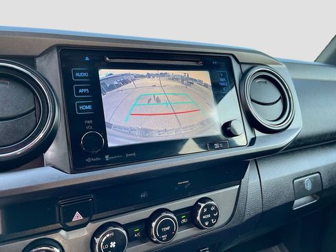 Used 2019 Toyota Tacoma TRD Off-Road w/ Technology Package image 13