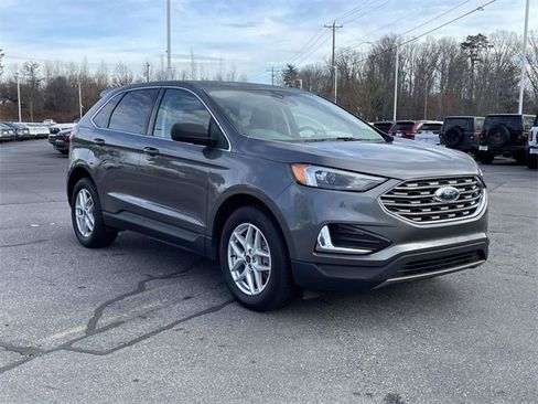 Used 2022 Ford Edge SEL image 7