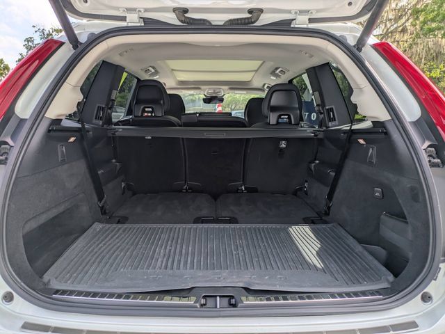 Certified 2023 Volvo XC90 B5 Plus w/ Protection Package Premier AWD/4WD image 17