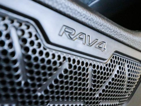 Used 2023 Toyota RAV4 XLE Premium FWD image 27