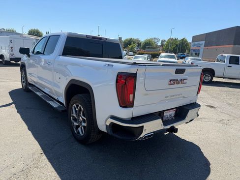 Used 2023 GMC Sierra 1500 SLT w/ SLT Premium Plus Package AWD/4WD image 3