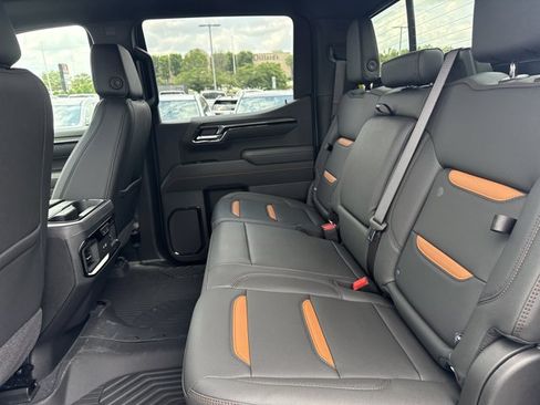 New 2026 GMC Sierra 1500 AT4 w/ AT4 Premium Package AWD/4WD image 6