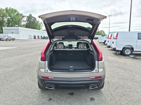 Certified 2023 Cadillac XT4 Luxury w/ Cold Weather Package FWD image 25