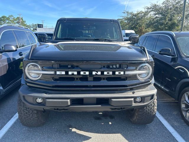 Used 2022 Ford Bronco Outer Banks AWD/4WD image 2