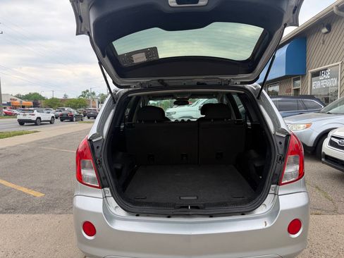 Used 2013 Chevrolet Captiva Sport LT FWD image 23