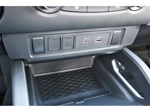 Certified 2024 Nissan Frontier SV image 23