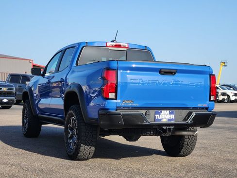 Used 2025 Chevrolet Colorado ZR2 AWD/4WD image 5