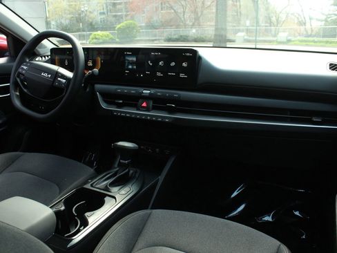 Used 2025 Kia K4 FWD image 21