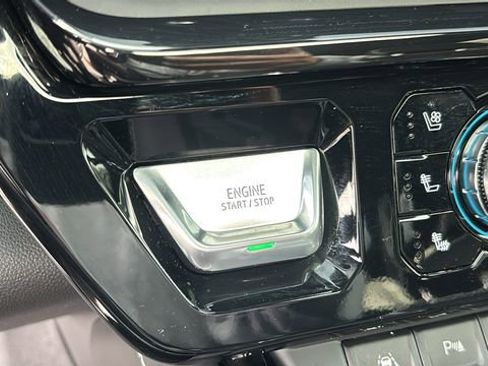 Used 2025 GMC Sierra 1500 AT4X AWD/4WD image 19