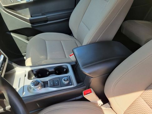 Used 2023 Ford Explorer 4WD image 18