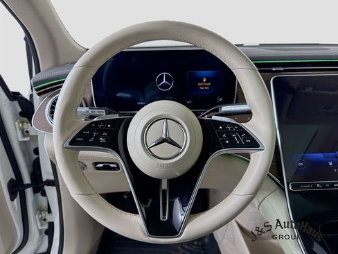 Used 2023 Mercedes-Benz EQS 450+ SUV image 12