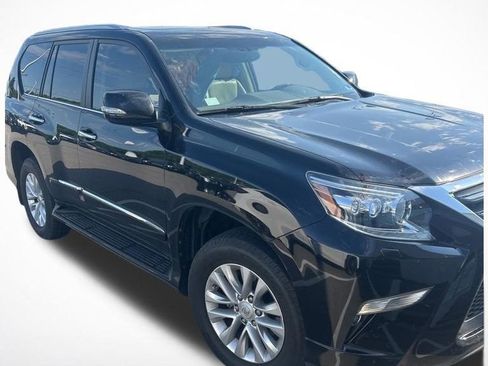 Used 2018 Lexus GX 460 Premium w/ Premium Package AWD/4WD image 21