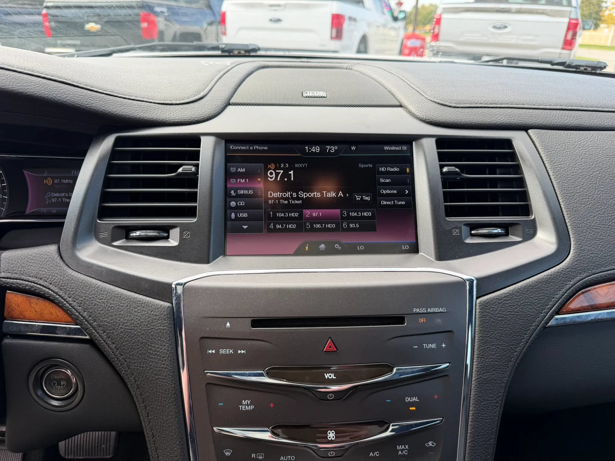 Used 2013 Lincoln MKS AWD image 19